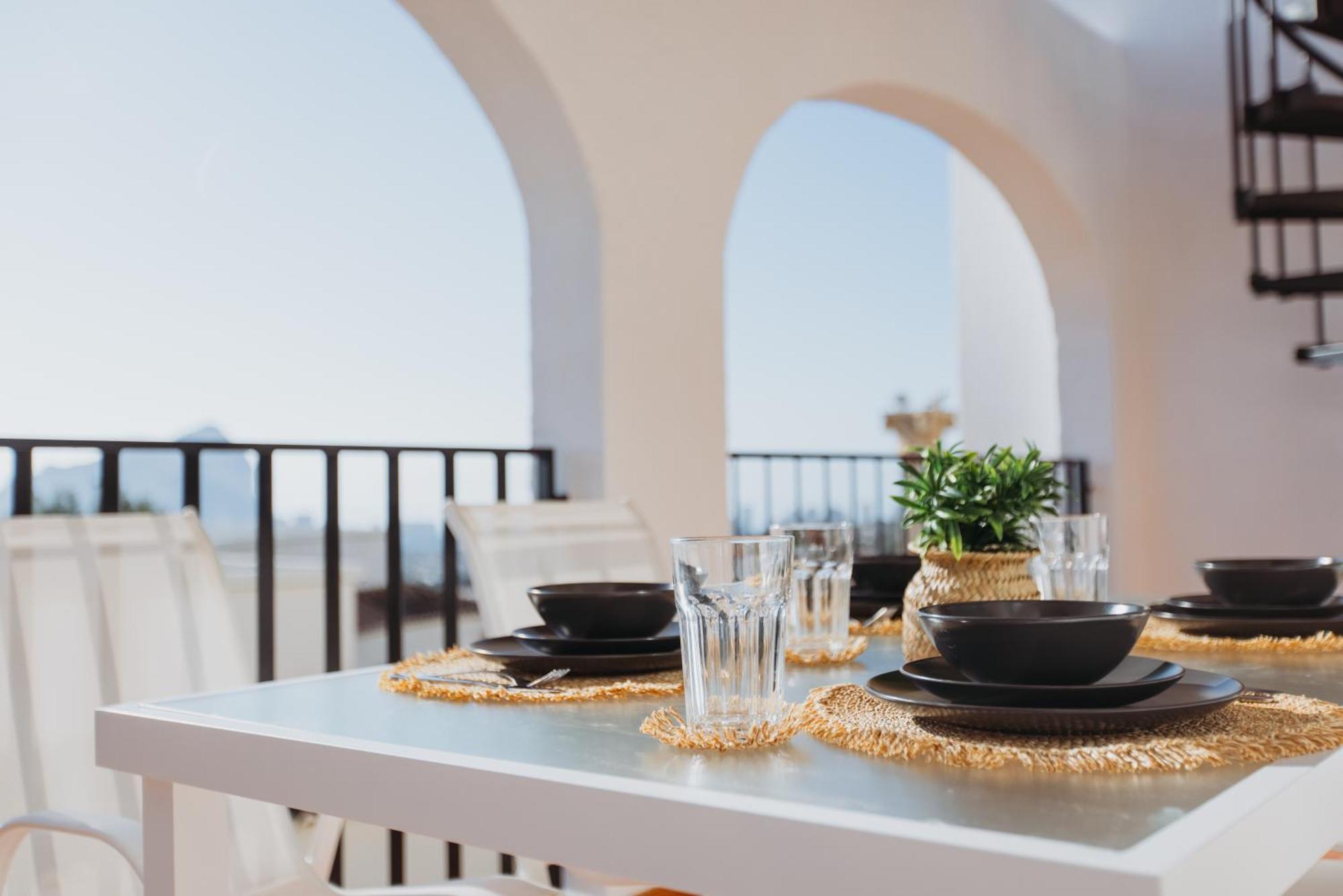 Casa Sunrise - Costa Blanca House With Rooftop, 5 Swimming Pools And Panoramic Sea- And Views At Penon De Ifach קלפה מראה חיצוני תמונה