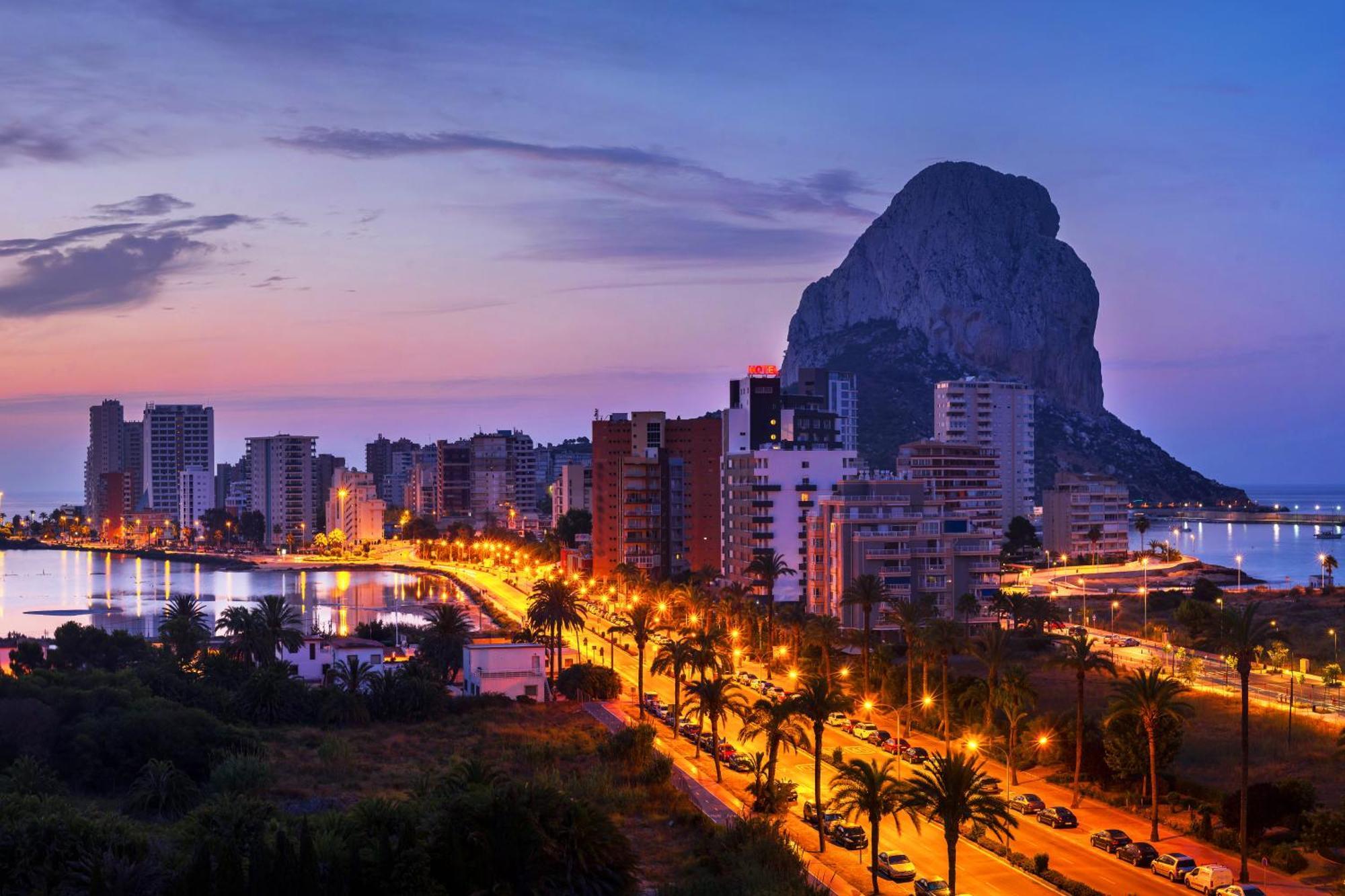 Casa Sunrise - Costa Blanca House With Rooftop, 5 Swimming Pools And Panoramic Sea- And Views At Penon De Ifach קלפה מראה חיצוני תמונה