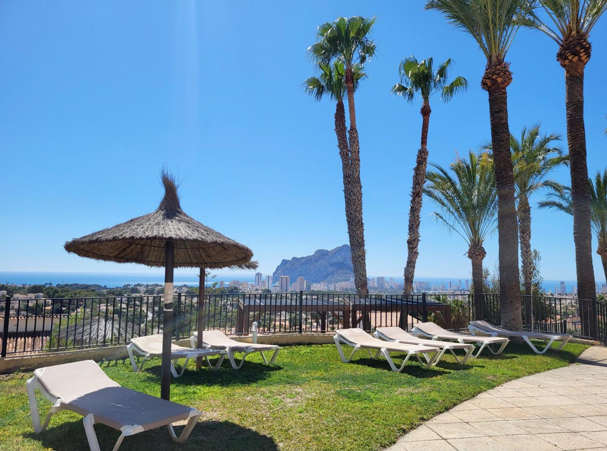 Casa Sunrise - Costa Blanca House With Rooftop, 5 Swimming Pools And Panoramic Sea- And Views At Penon De Ifach קלפה מראה חיצוני תמונה