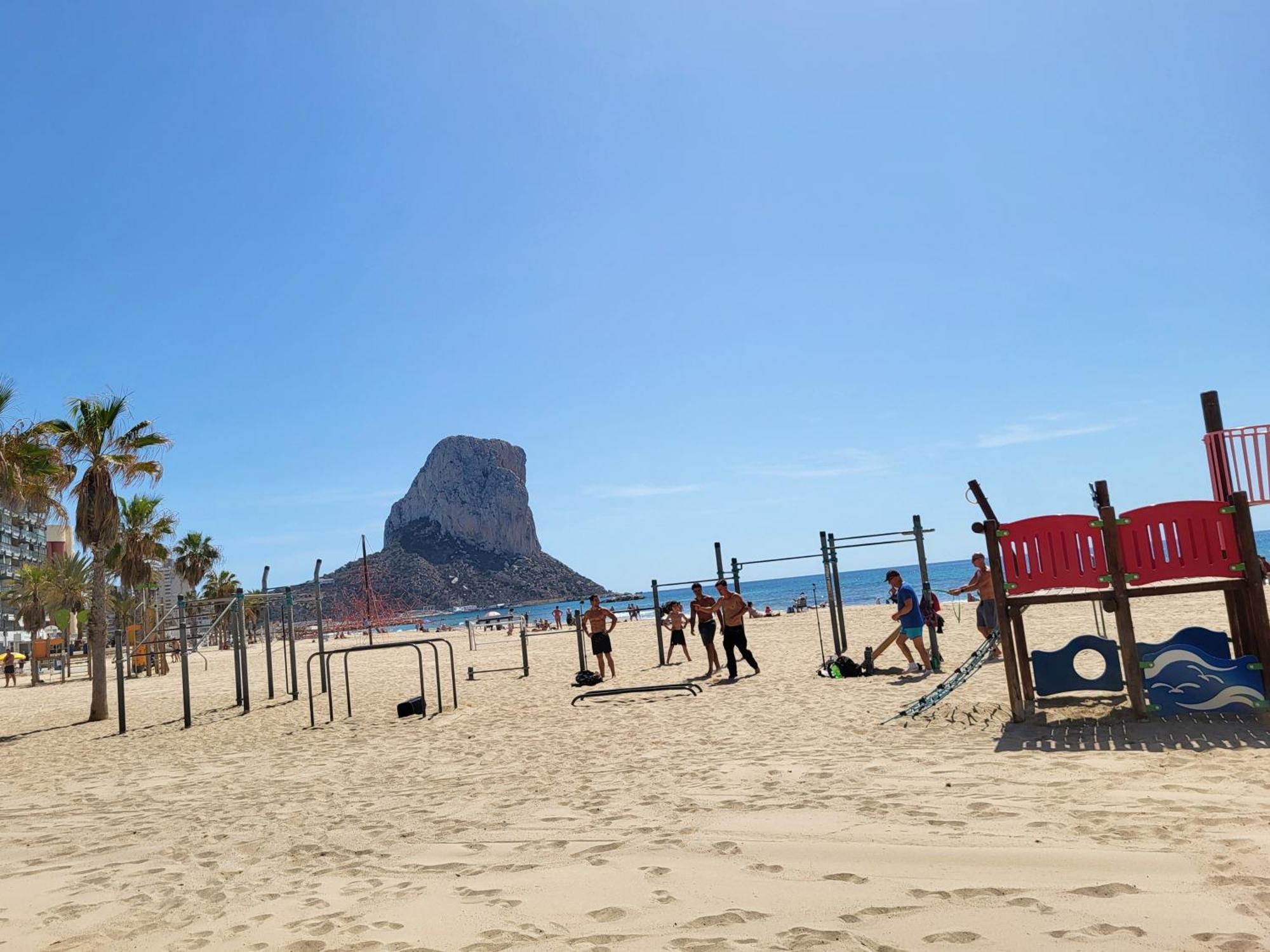 Casa Sunrise - Costa Blanca House With Rooftop, 5 Swimming Pools And Panoramic Sea- And Views At Penon De Ifach קלפה מראה חיצוני תמונה